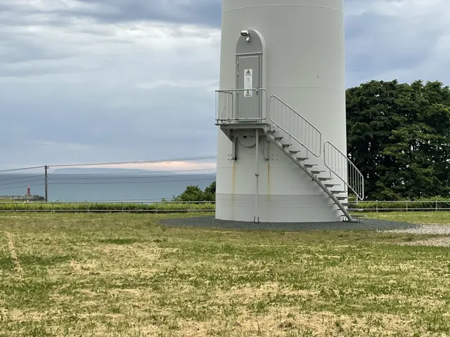 苫前町 / 苫前夕陽ヶ丘風力発電所「風来望」 / 03